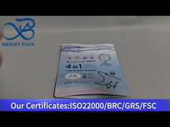 Las bolsas azules de detergente para ropa se levantan