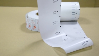 Rollo de película compuesta de plástico y papel a granel ecológico para marcas de embalaje