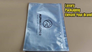 Bolsas de plástico mate de lujo con cremallera para embalaje de productos premium y minoristas de marca