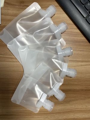 Bolsas con boquilla transparentes personalizables y listas para usar en stock