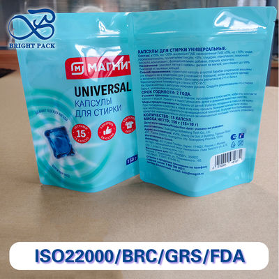 Bolsas de pie de alta resolución CMYK e impresión digital para el envasado de cápsulas de lavandería.